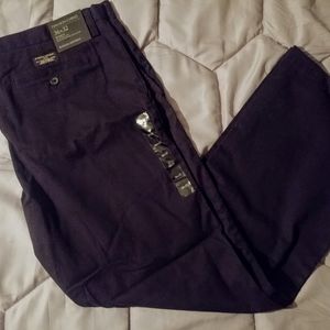 NWT Banana Republic Dawson Relaxed Chino Black